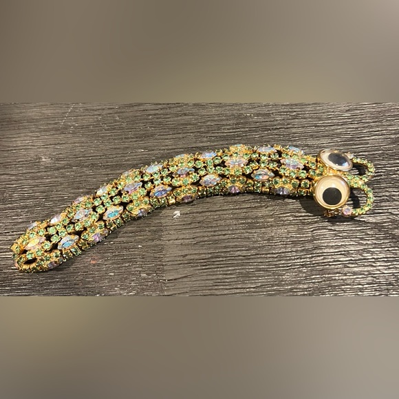 Limited Edition 6 of 500 KIRK’S FOLLY whimsical Caterpillar pin brooch AB stone - Picture 4 of 16